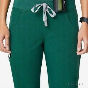 Hunter Green Kade FIGS scrub pants XXS